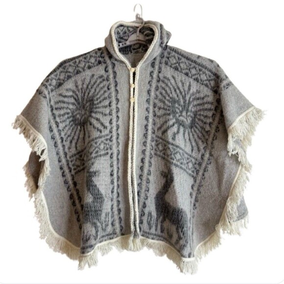 Vintage Alpaca Wool Poncho Cape Hooded Llama Fringe Peru Handmade Boho OS - Picture 1 of 15